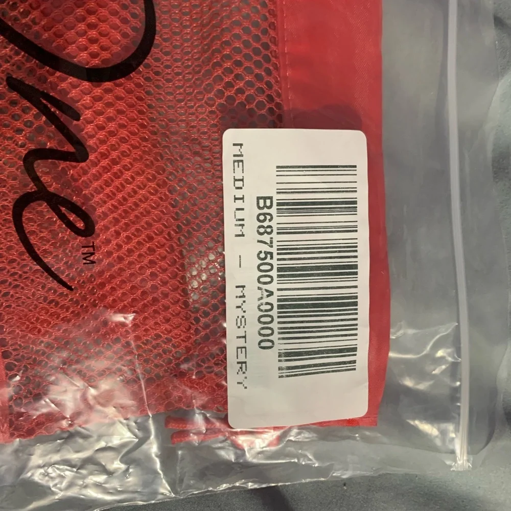 Thirty-One Scarlet Mesh Organizer